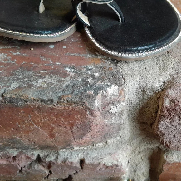 Bolaro by Summer Rio Embellished toe ring sandals - Picture 4 of 10